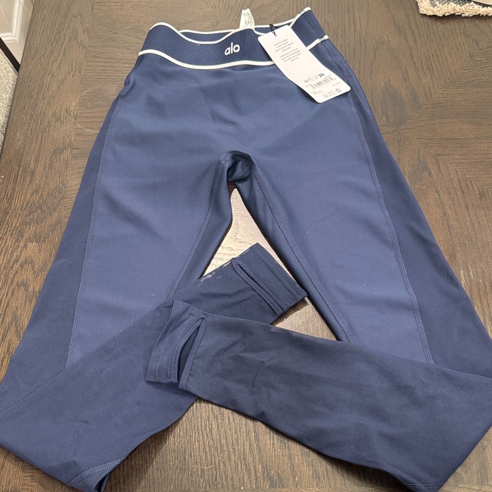 NWT ALO Yoga airlift Mesh High Waist Darling Stirrup Legging Navy size XXS - Picture 7 of 12